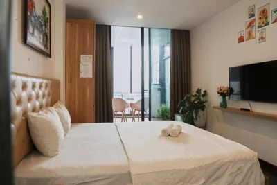 Deluxe Tweepersoonskamer met Balkon — WINDY LAKEVIEW STUDIO HA NOI Very Central